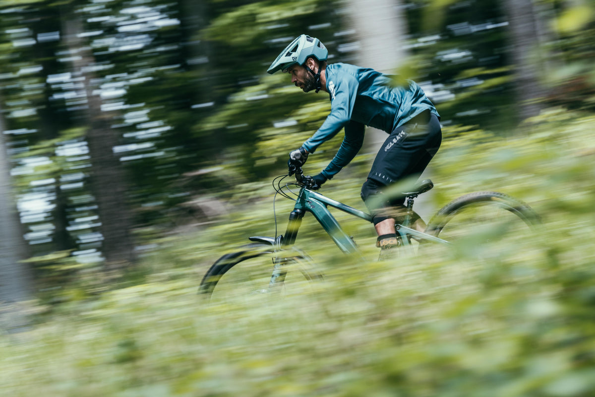 TRAIL RIDER